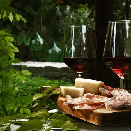 Agriturismo Il Gioco Dell'oca 3* Бароло