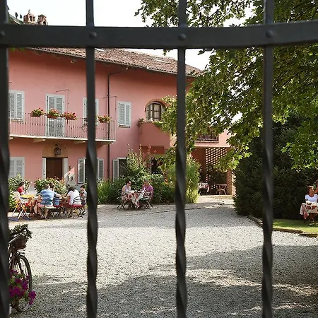 Agriturismo Il Gioco Dell'oca Бароло